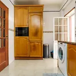 Cozy Sunny Peaceful Flat With Swimming Pool ブルガウ