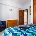 Cozy Sunny Peaceful Flat With Swimming Pool