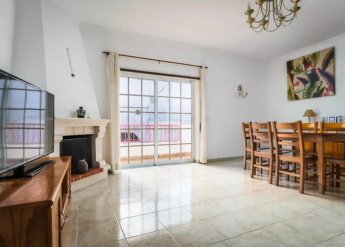 Apartamento Cozy Sunny Peaceful Flat With Swimming Pool