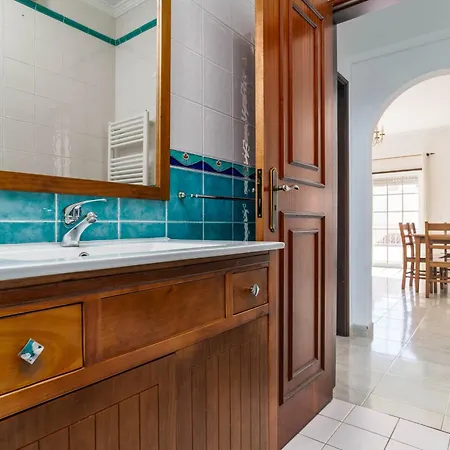 Cozy Sunny Peaceful Flat With Swimming Pool Apartment