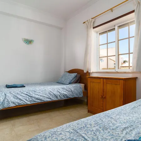 Cozy Sunny Peaceful Flat With Swimming Pool Apartment