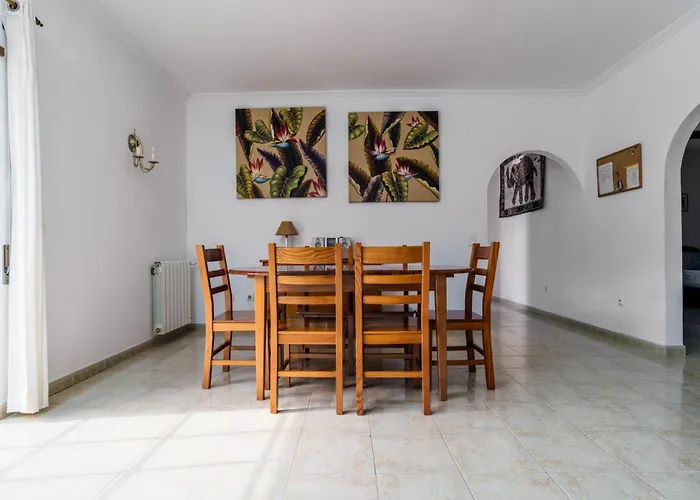 Cozy Sunny Peaceful Flat With Swimming Pool Daire *