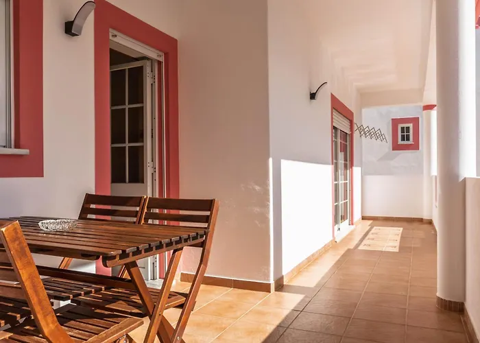 Cozy Sunny Peaceful Flat With Swimming Pool Daire *