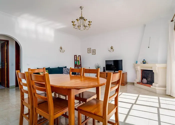 아파트 Cozy Sunny Peaceful Flat With Swimming Pool