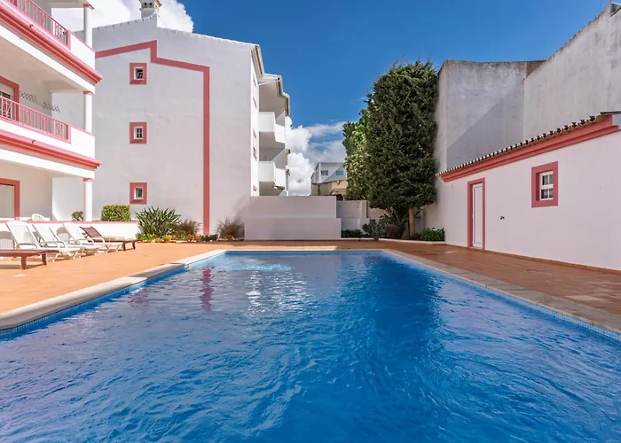 Cozy Sunny Peaceful Flat With Swimming Pool 아파트