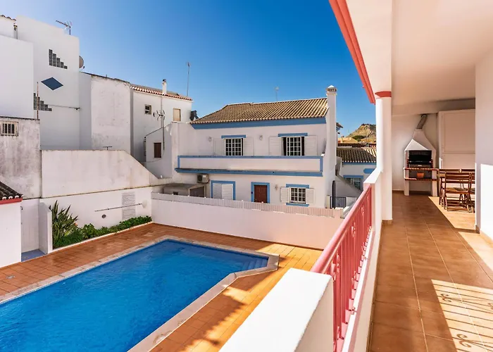 Cozy Sunny Peaceful Flat With Swimming Pool 아파트